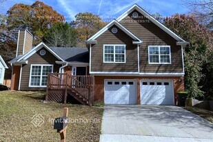 117 Willow Springs Ln in Stockbridge, GA - Building Photo