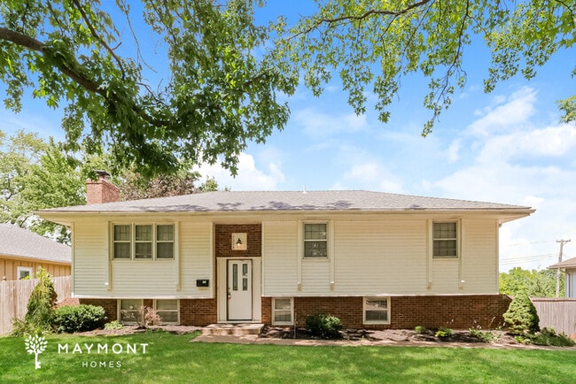 property at 7206 E 127 St