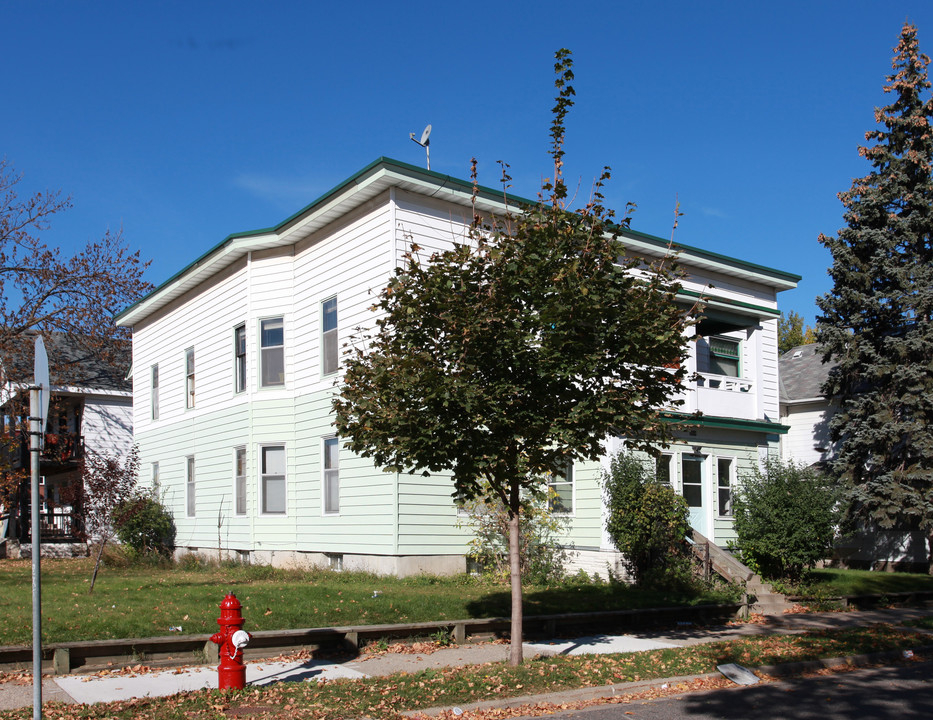 3354 Columbus Ave in Minneapolis, MN - Building Photo