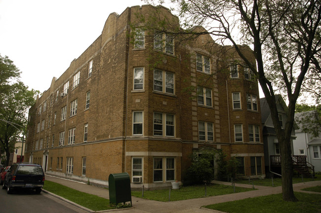 6067 N Hermitage Ave in Chicago, IL - Building Photo - Building Photo