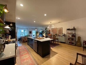 877 Harrison Ave in Boston, MA - Building Photo - Building Photo