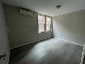 1017 Hamilton St, Fl 1, Unit 302 in Allentown, PA - Foto de edificio - Building Photo