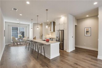 3905 Vantage Dr in Austin, TX - Building Photo - Building Photo