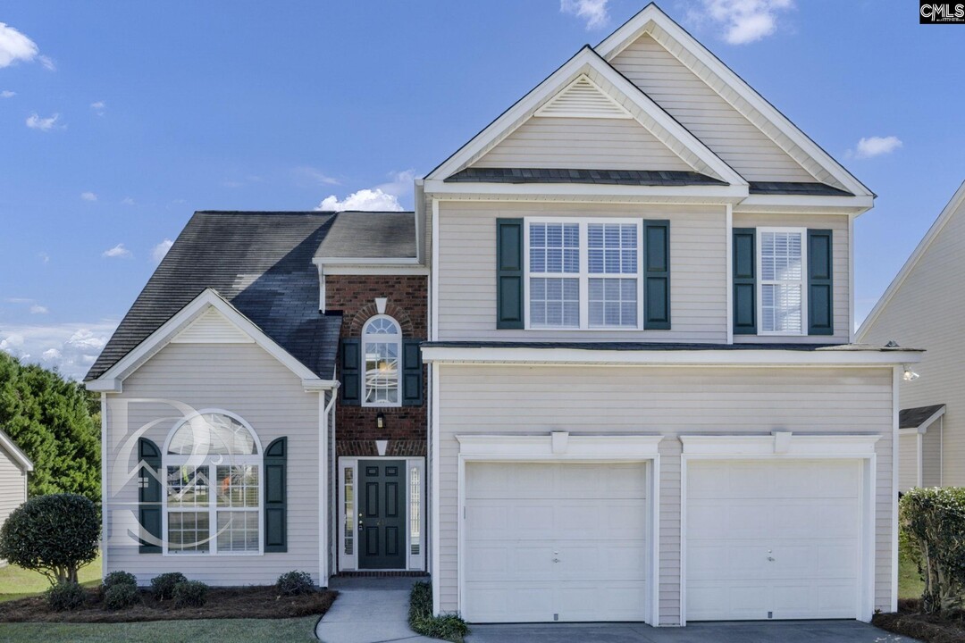 211 Pinebluff Ct in West Columbia, SC - Building Photo