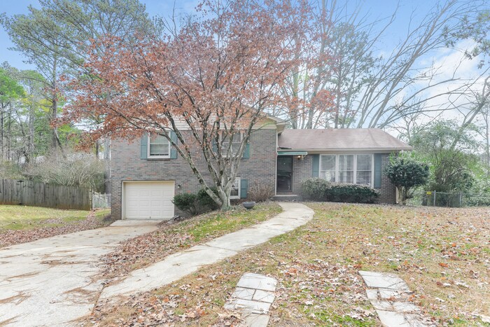 2501 Wright Cir in Birmingham, AL - Building Photo