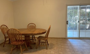 1300 Fitzgerald Ln in Hanford, CA - Building Photo - Building Photo