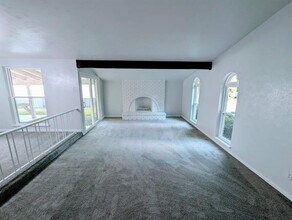 949 Mossvine Dr in Plano, TX - Building Photo - Building Photo