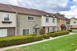1158 Denver LN in El Cajon, CA - Foto de edificio - Building Photo