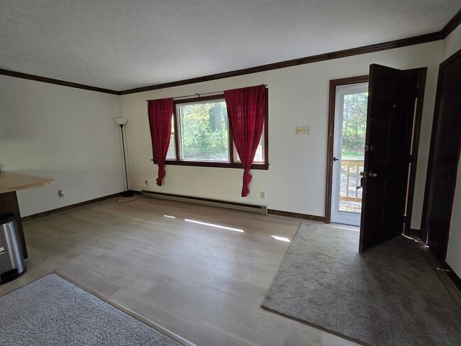 6308 Lakeshore Dr in Quinton, VA - Building Photo - Building Photo