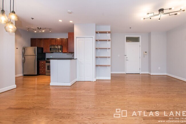 1418 W St NW in Washington, DC - Building Photo - Building Photo