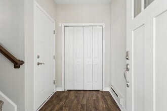 1102 Celia Ct in Hampton, VA - Building Photo - Building Photo