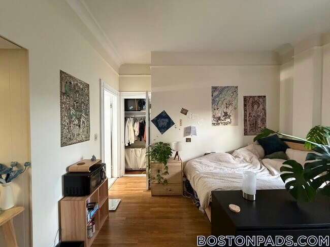 62 Boylston St, Unit 925