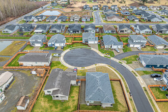 Alder Brook in Enumclaw, WA - Foto de edificio - Building Photo