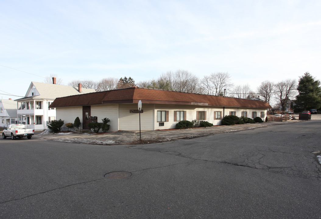 81 Culvert St in Torrington, CT - Building Photo