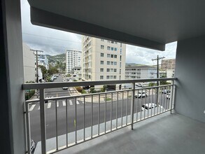 1621 Dole St, Unit 208 in Honolulu, HI - Building Photo - Building Photo