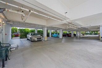 1328 Alton Rd in Miami Beach, FL - Building Photo - Building Photo