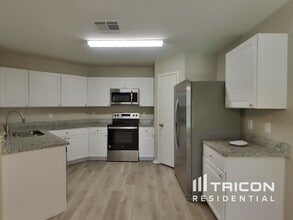 9418 Live Point in San Antonio, TX - Building Photo - Building Photo