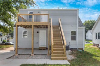 309 Burnside St, Unit B in Washington, MO - Building Photo - Building Photo