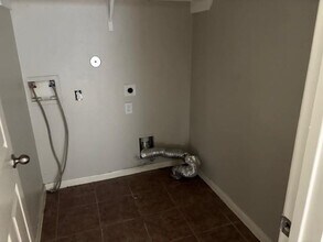 21014 Kirkland Woods Dr in Houston, TX - Foto de edificio - Building Photo