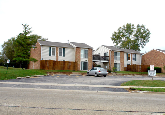 Huntington Club in Schaumburg, IL - Building Photo - Building Photo