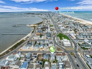 111 7th Ave in Seaside Park, NJ - Foto de edificio - Building Photo