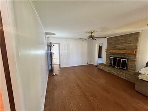 1402 Westwood Ave in Springdale, AR - Building Photo - Building Photo