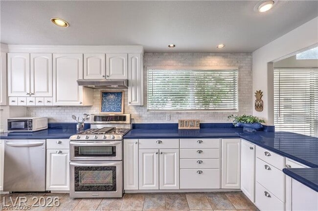 property at 5125 Portraits Pl