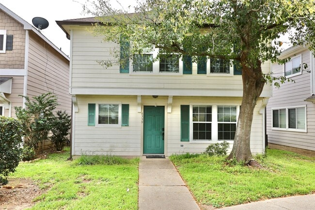 property at 6339 Settlers Square Ln