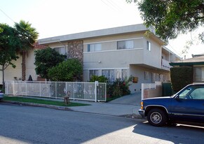 11620 Oxford Ave in Hawthorne, CA - Building Photo