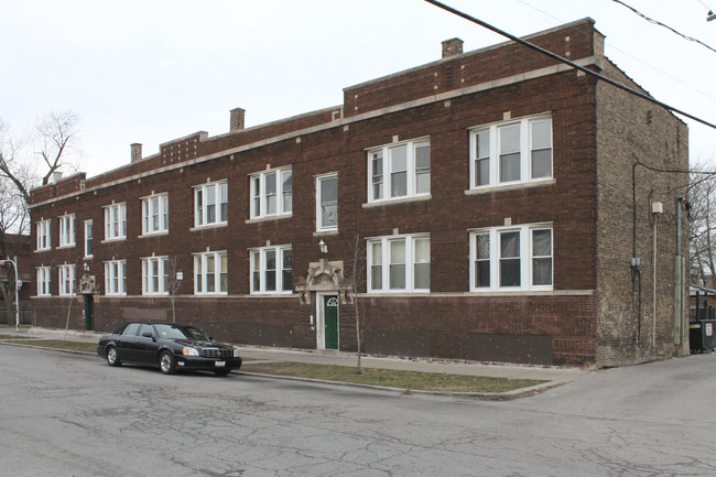 1614 W 66th St in Chicago, IL - Foto de edificio - Building Photo