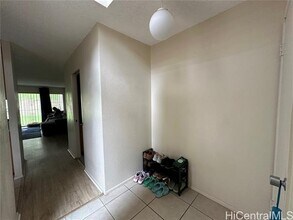 98-1062-1062 Komo Mai Dr in Aiea, HI - Building Photo - Building Photo