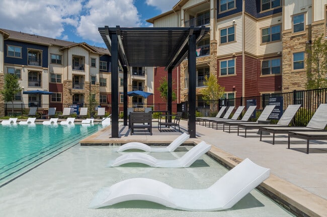 The James on Grand Avenue in Austin, TX - Foto de edificio - Other