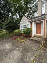 70 Riverchase Dr in Hampton, VA - Building Photo - Building Photo