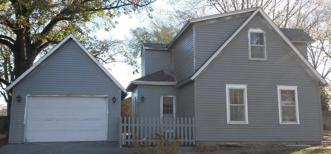 904 E 17th St in Fremont, NE - Building Photo - Building Photo