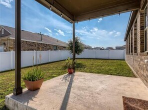 10921 Zoeller Dr in Austin, TX - Building Photo - Building Photo