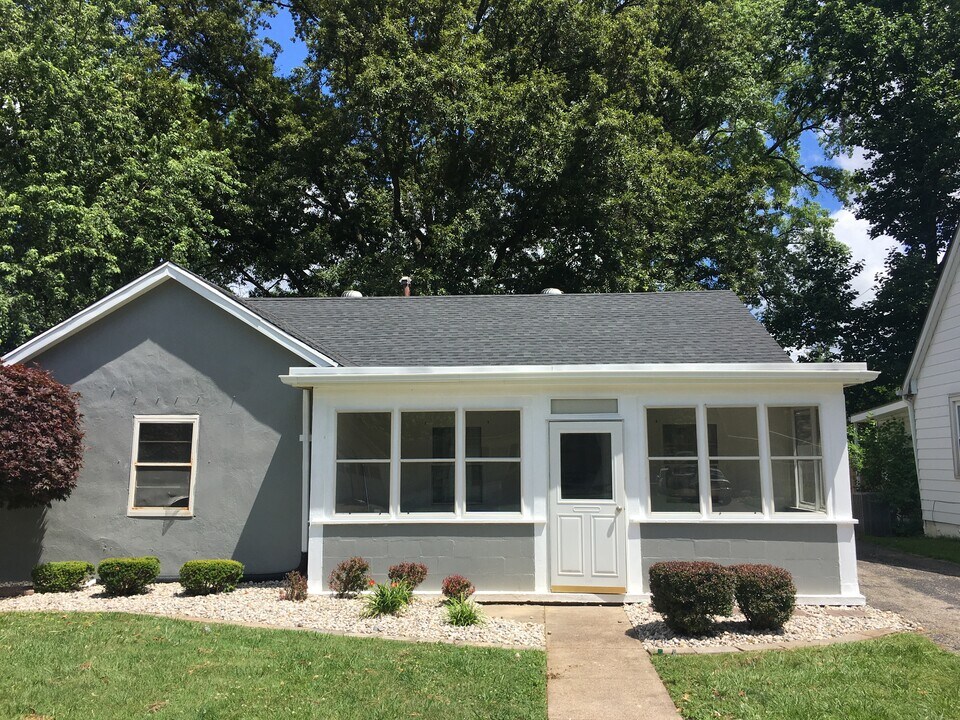 1920 E Powell Ave in Evansville, IN - Building Photo