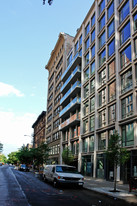 147 W 22nd St in New York, NY - Foto de edificio - Building Photo