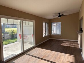 932 Torrey Pines Dr in Paso Robles, CA - Building Photo - Building Photo