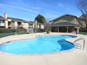 Hidden Place Apartments in Yuba City, CA - Building Photo - Building Photo