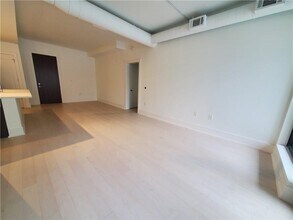 775 Juniper St NE in Atlanta, GA - Building Photo - Building Photo