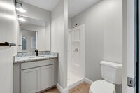 109 W. Lexington St. Apartments photo'