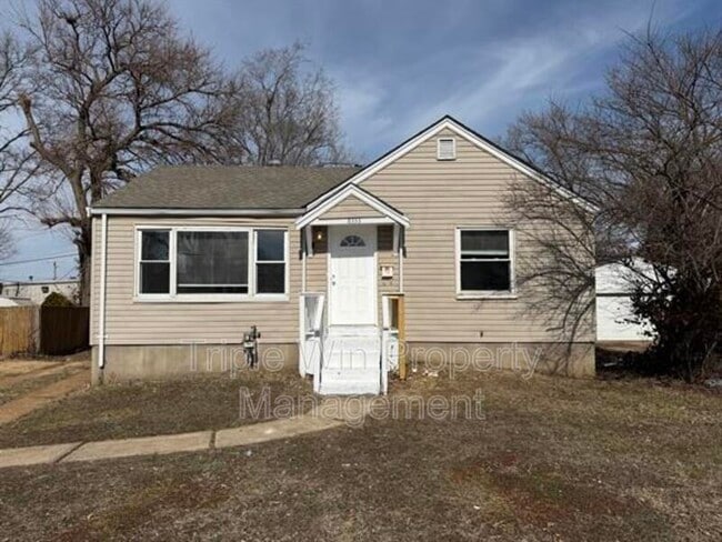 8333 Whitewater Dr in St. Louis, MO - Building Photo - Building Photo