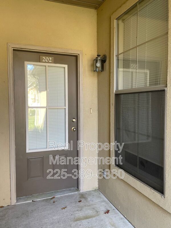 809 Summer Breeze Dr in Baton Rouge, LA - Building Photo - Building Photo