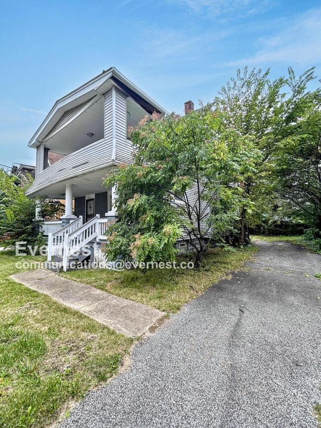 3114 E 98th St in Cleveland, OH - Building Photo - Building Photo