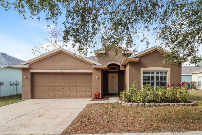 property at 752 Star Pointe Dr