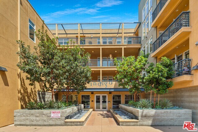 4050 Glencoe Ave-Unit -318 in Marina Del Rey, CA - Building Photo