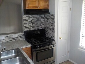 11310 Walnut Ridge Dr in Austin, TX - Building Photo - Building Photo