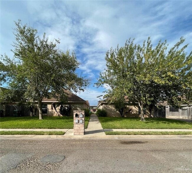 property at 700 W Bahamas