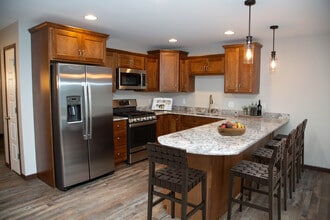 2167 Cheyenne Way in Asbury, IA - Foto de edificio - Building Photo