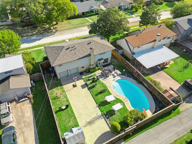 property at 7841 El Pensador Dr